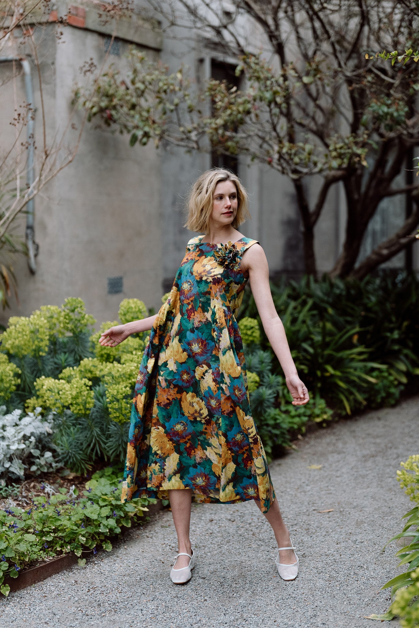 Violet Dress | Artists Bouquet